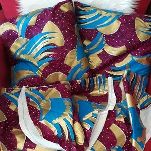 Pillows With Matching Valences